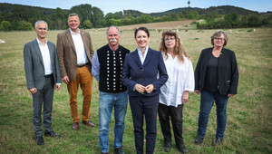 Ministerin Gorißen besucht ökologischen Betrieb